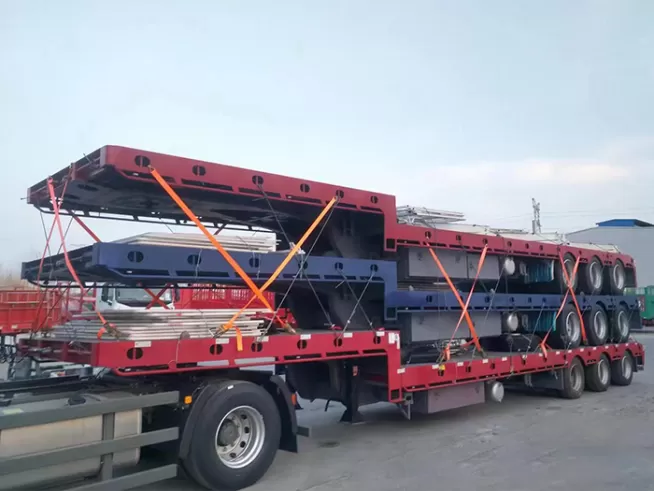On April 25th, three low-bed semi-trailers were ready to go
