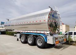 Edible oil transport semi-trailer
