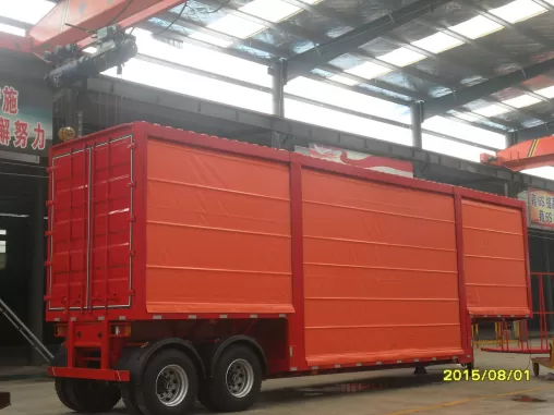 Three-axle 60-ton side curtain semi-trailer