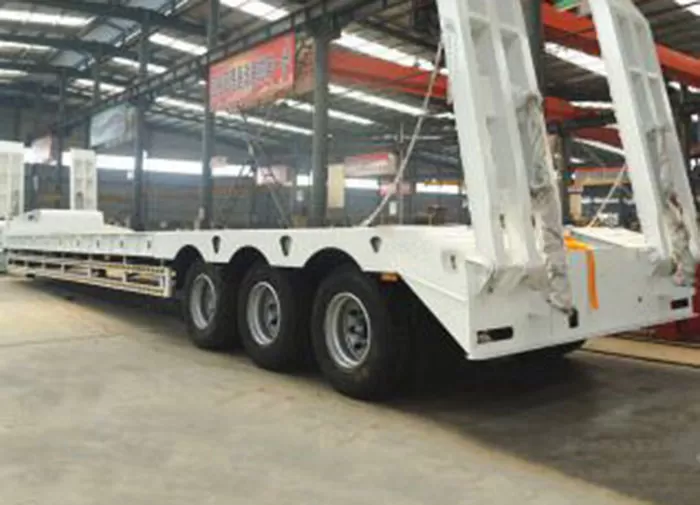 Three-axle Low-bed Semi-trailer